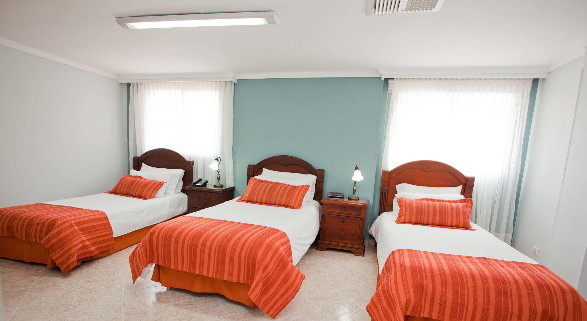 Lukas 3* Medellín